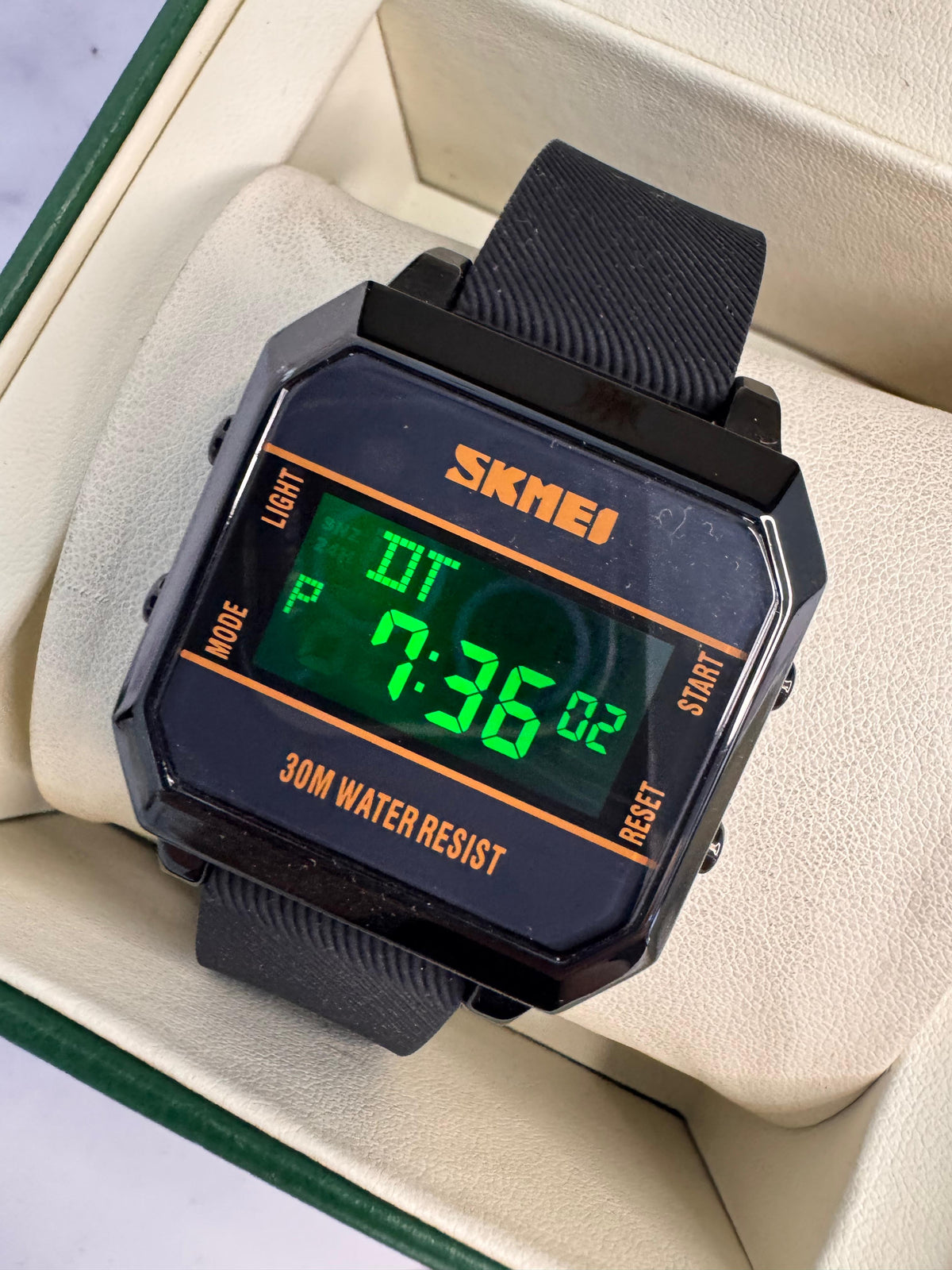 Reloj SKMEI